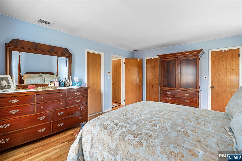 2 Violet Court Bergenfield, NJ 07621 - Photo 23 of 31