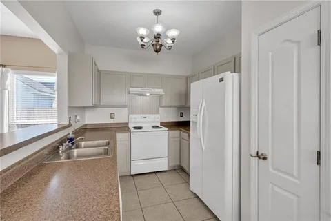 $189,000 | 558 Ave G, Westwego, LA 70094