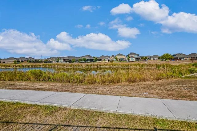$365,000 | 13604 Rosebud Isle Drive, Manor, TX 78653