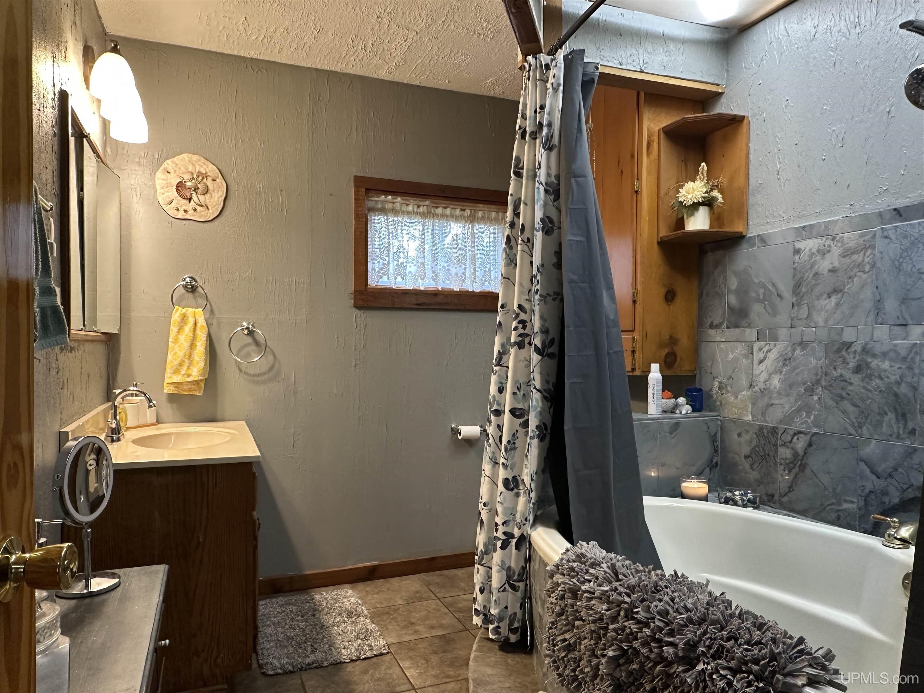 680 Johnson Road Wakefield, MI 49968 - Photo 10 of 27