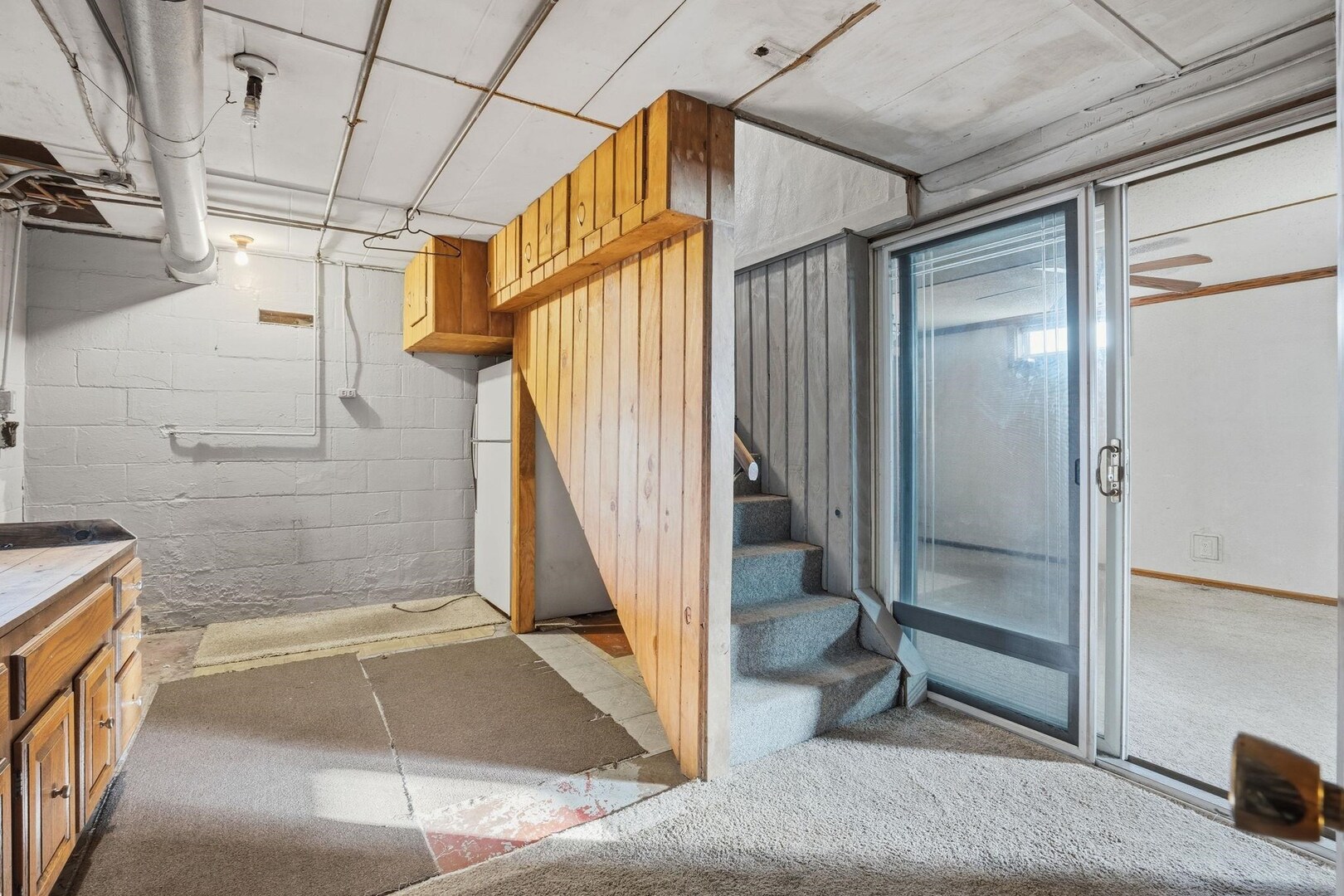 5029 69th Avenue Milan, IL 61264 - Photo 16 of 25 a view of an entryway