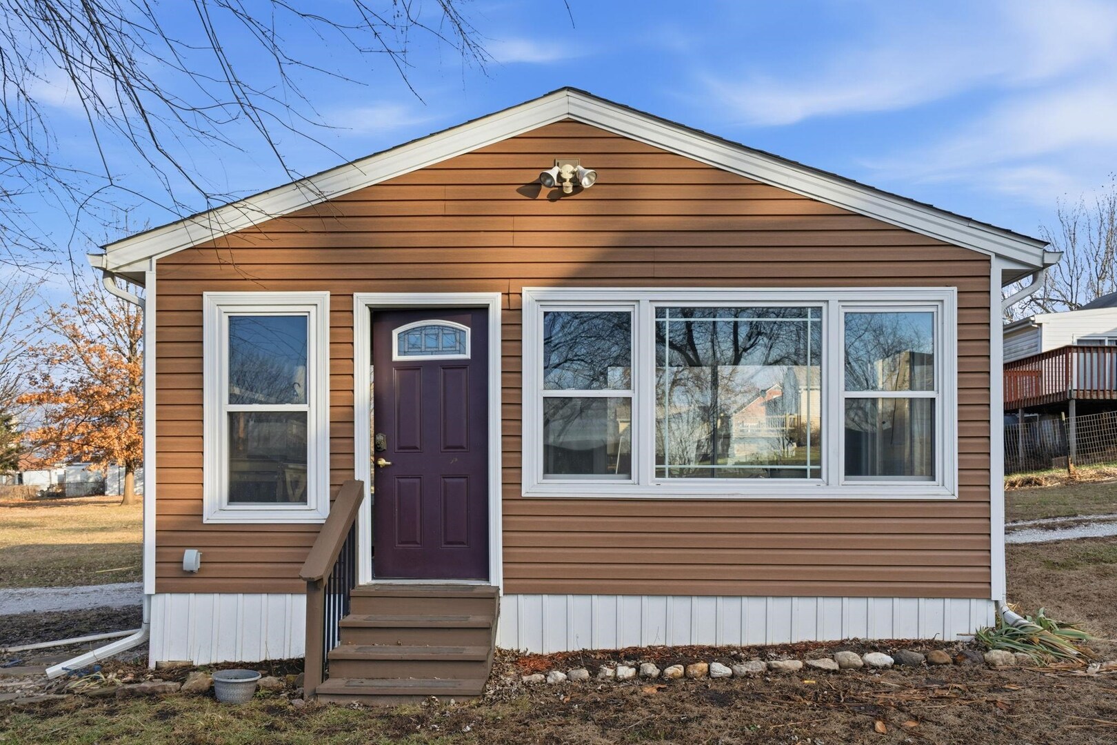 5029 69th Avenue Milan, IL 61264 - Photo 21 of 25 a front view of a house