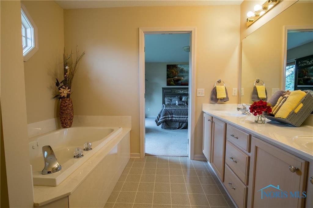 8147 Quarry Road Maumee, OH 43537 - Photo 22 of 36 Gallery Image 22