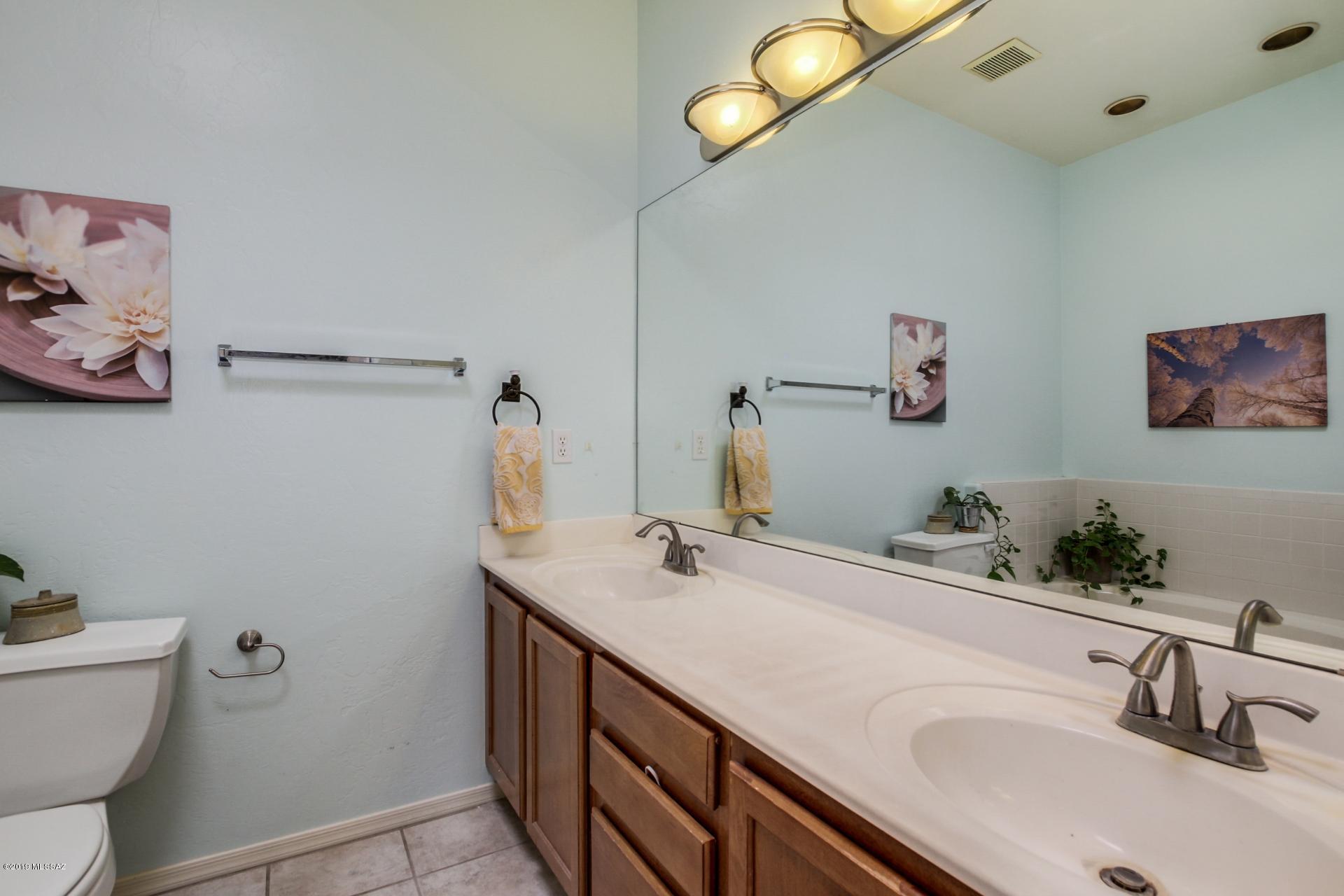 2895 East Allen Road Tucson, AZ 85716 - Photo 11 of 20 Gallery Image 11