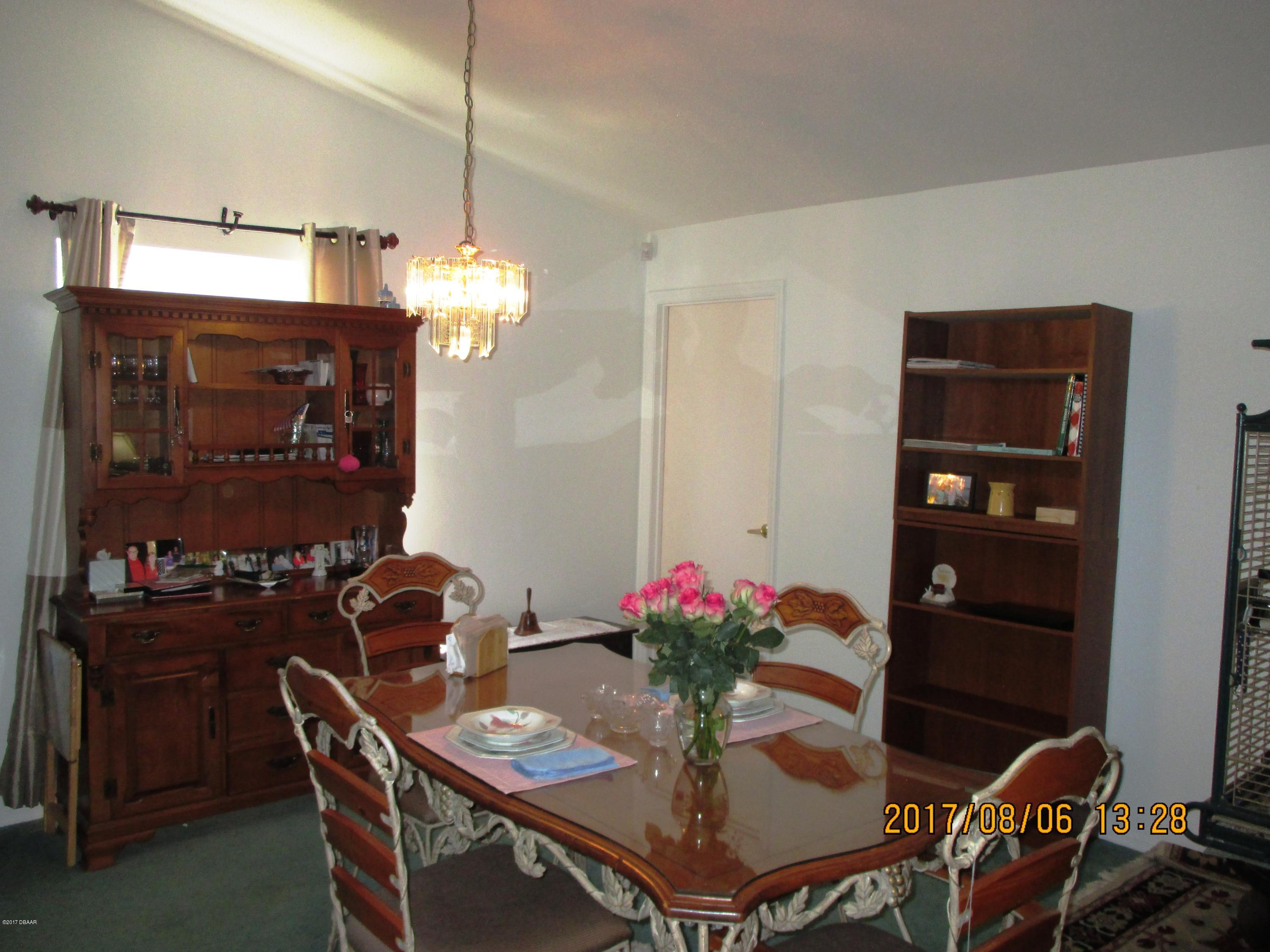 976 Deer Springs Road Port Orange, FL 32129 - Photo 17 of 24 Dining