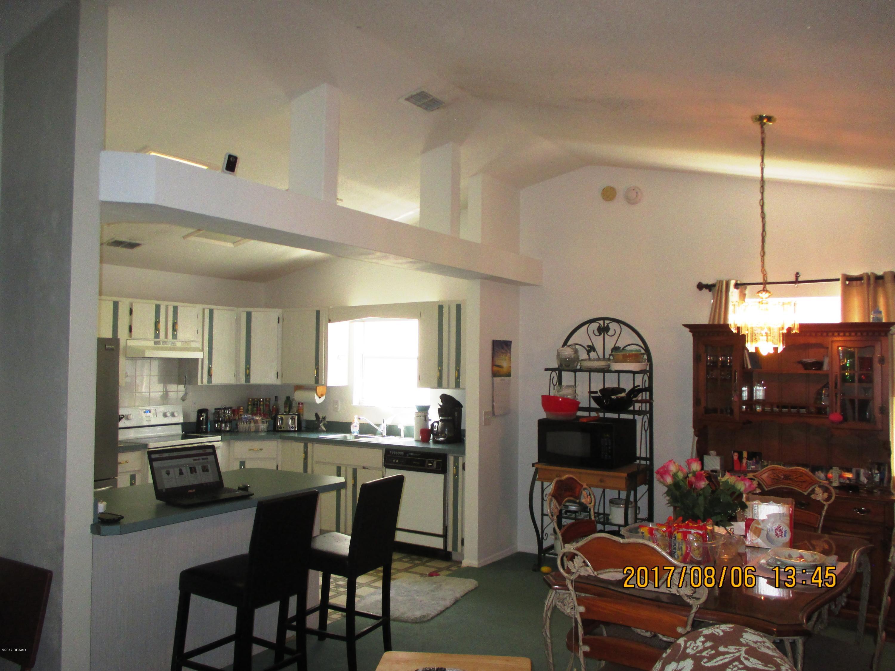 976 Deer Springs Road Port Orange, FL 32129 - Photo 3 of 24 Dining kitchen area