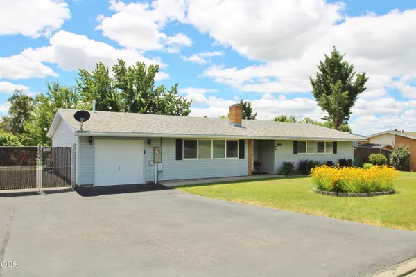$299,000 | 10016 McGuire Avenue, Klamath Falls, OR 97603