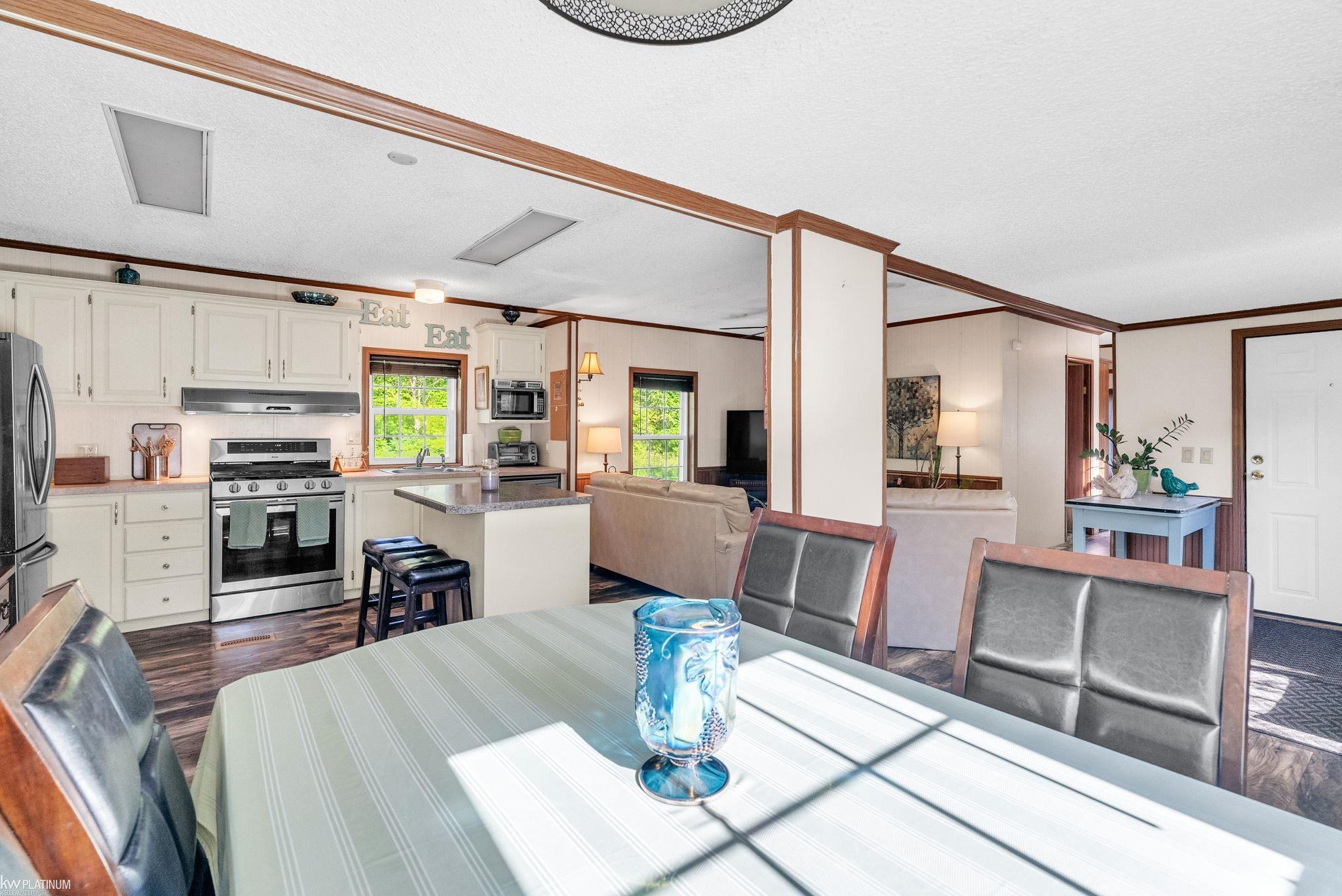 6333 Griswold Road Smiths Creek, MI 48074 - Photo 10 of 22