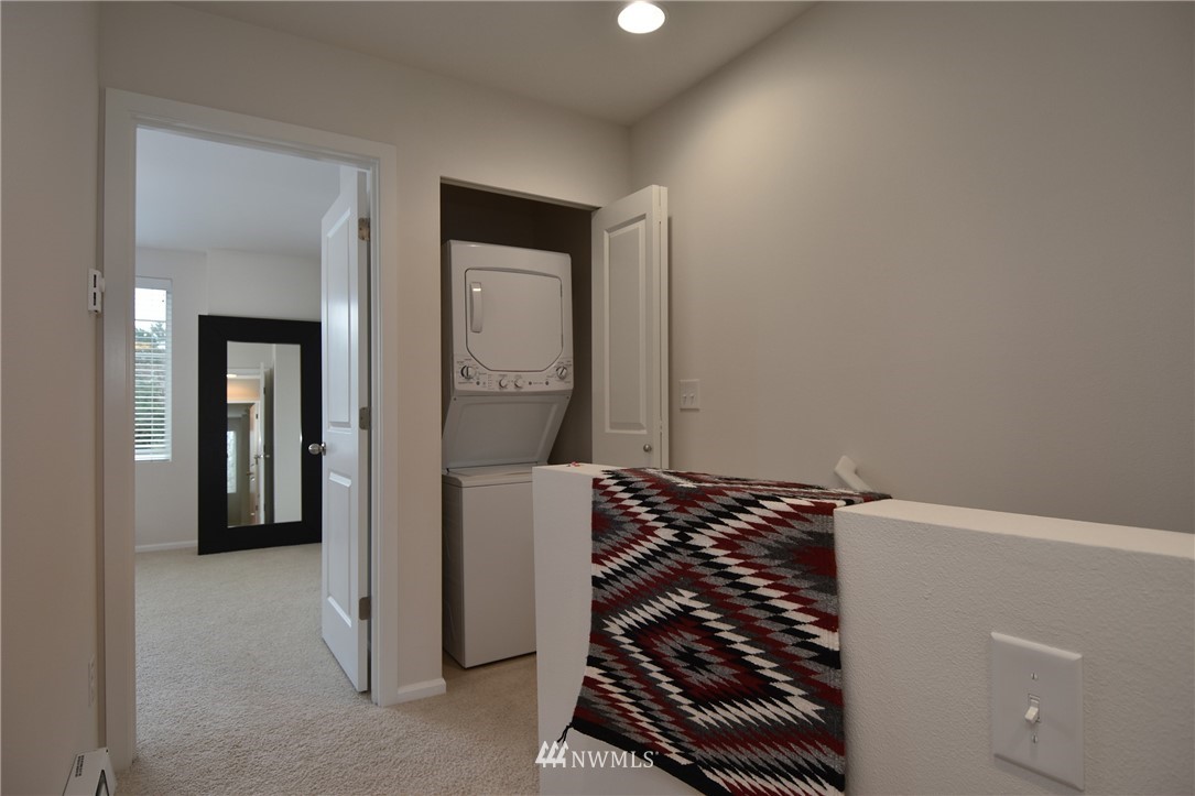 6590 High Point Drive Southwest Seattle, WA 98126 - Photo 14 of 22 Gallery Image 14