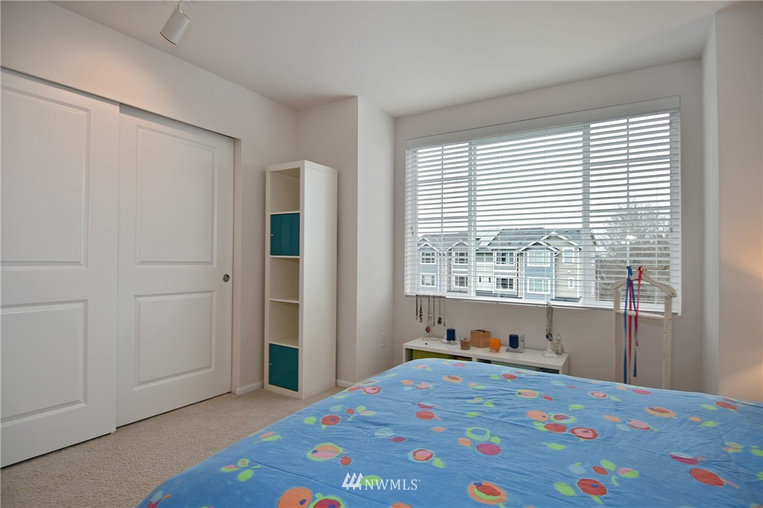 6590 High Point Drive Southwest Seattle, WA 98126 - Photo 18 of 22 Gallery Image 18