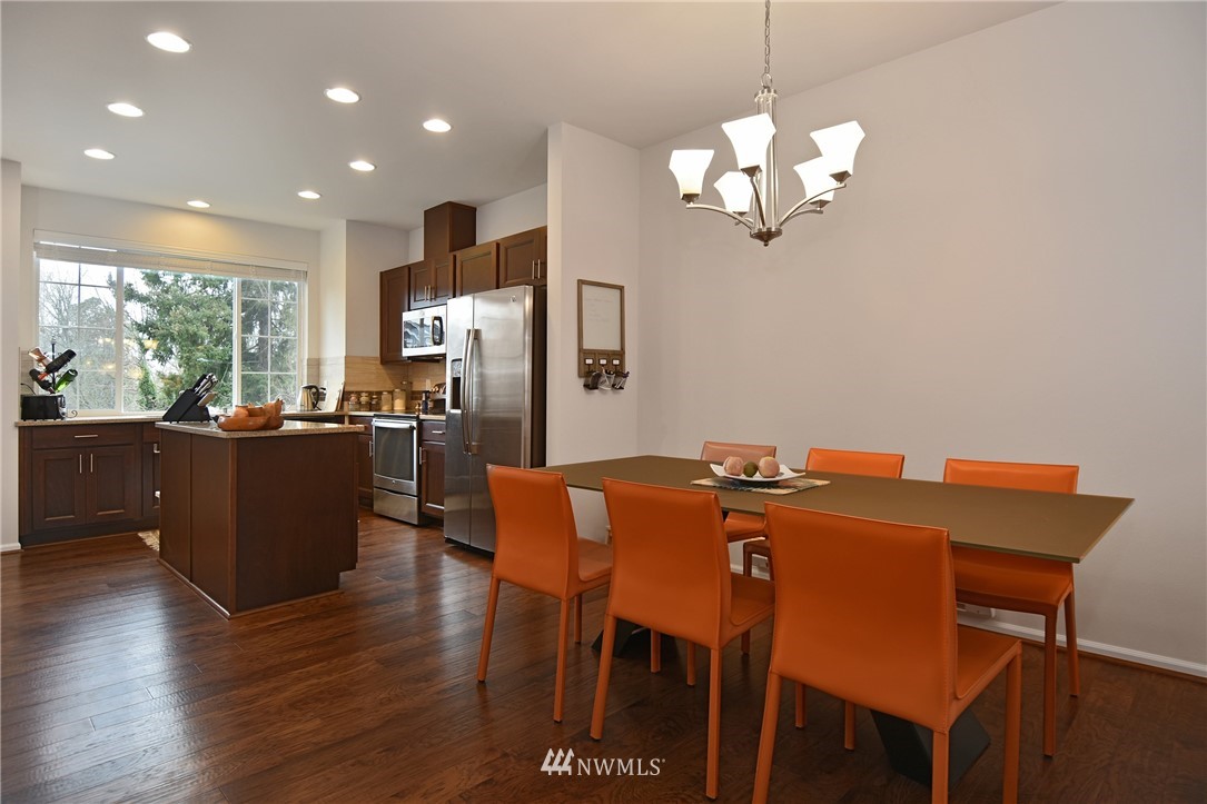 6590 High Point Drive Southwest Seattle, WA 98126 - Photo 10 of 22 Gallery Image 10