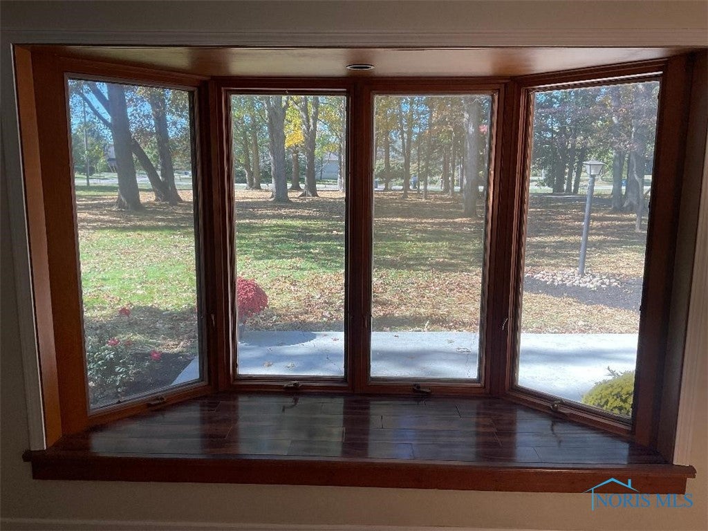 3337 Butz Road Maumee, OH 43537 - Photo 4 of 25 Gallery Image 4