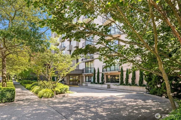 $7,500,000 | 111 West Highland Drive, Unit 9E&9W, Seattle, WA 98119
