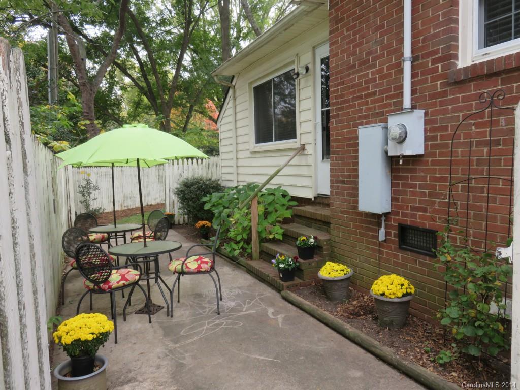 4413 Applegate Road Charlotte, NC 28209 - Photo 2 of 15