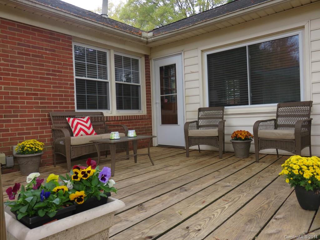 4413 Applegate Road Charlotte, NC 28209 - Photo 3 of 15