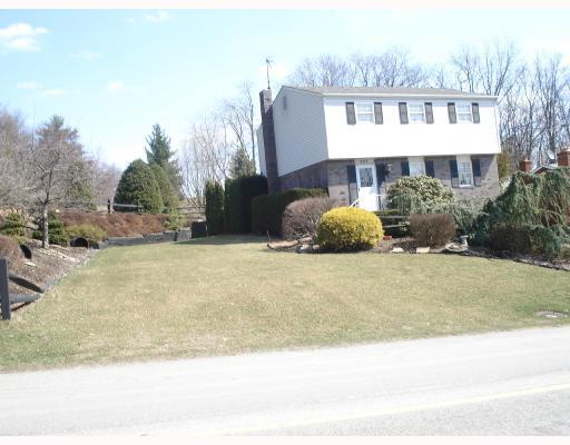 283 Horning Road Bethel Park, PA 15102 - Photo 1 of 14 Exterior Front.