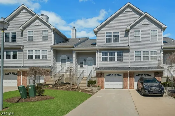 $429,900 | 191 Kemper Court, Hackettstown, NJ 07840