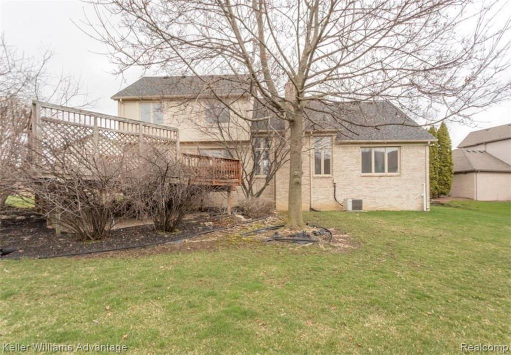 39167 Point Court Farmington Hills, MI 48331 - Photo 29 of 33
