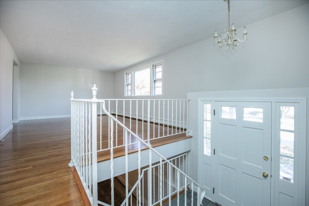 3 Barbara Road Stoneham, MA 02180 - Photo 4 of 32 Gallery Image 4
