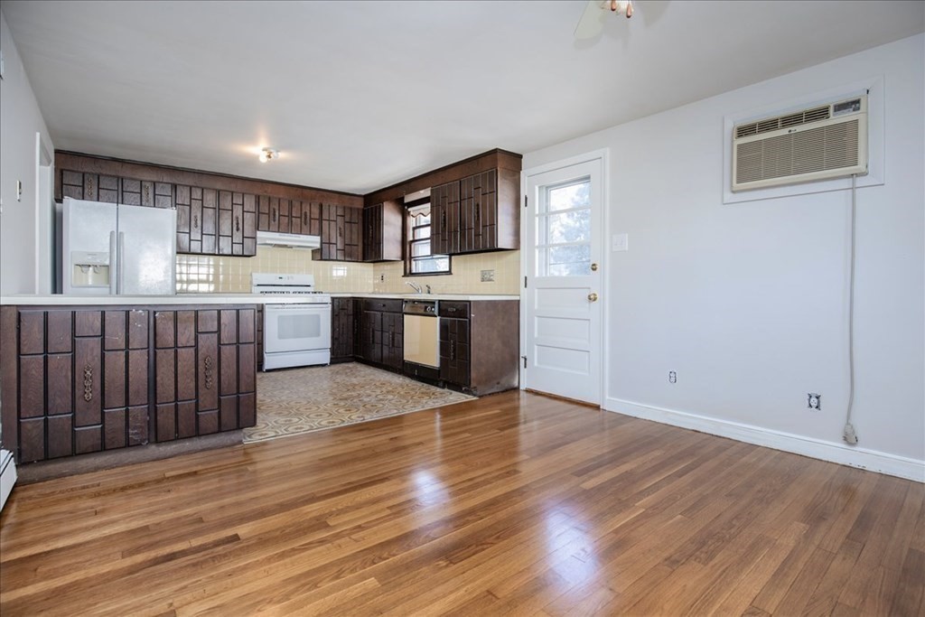 3 Barbara Road Stoneham, MA 02180 - Photo 9 of 32 Gallery Image 9