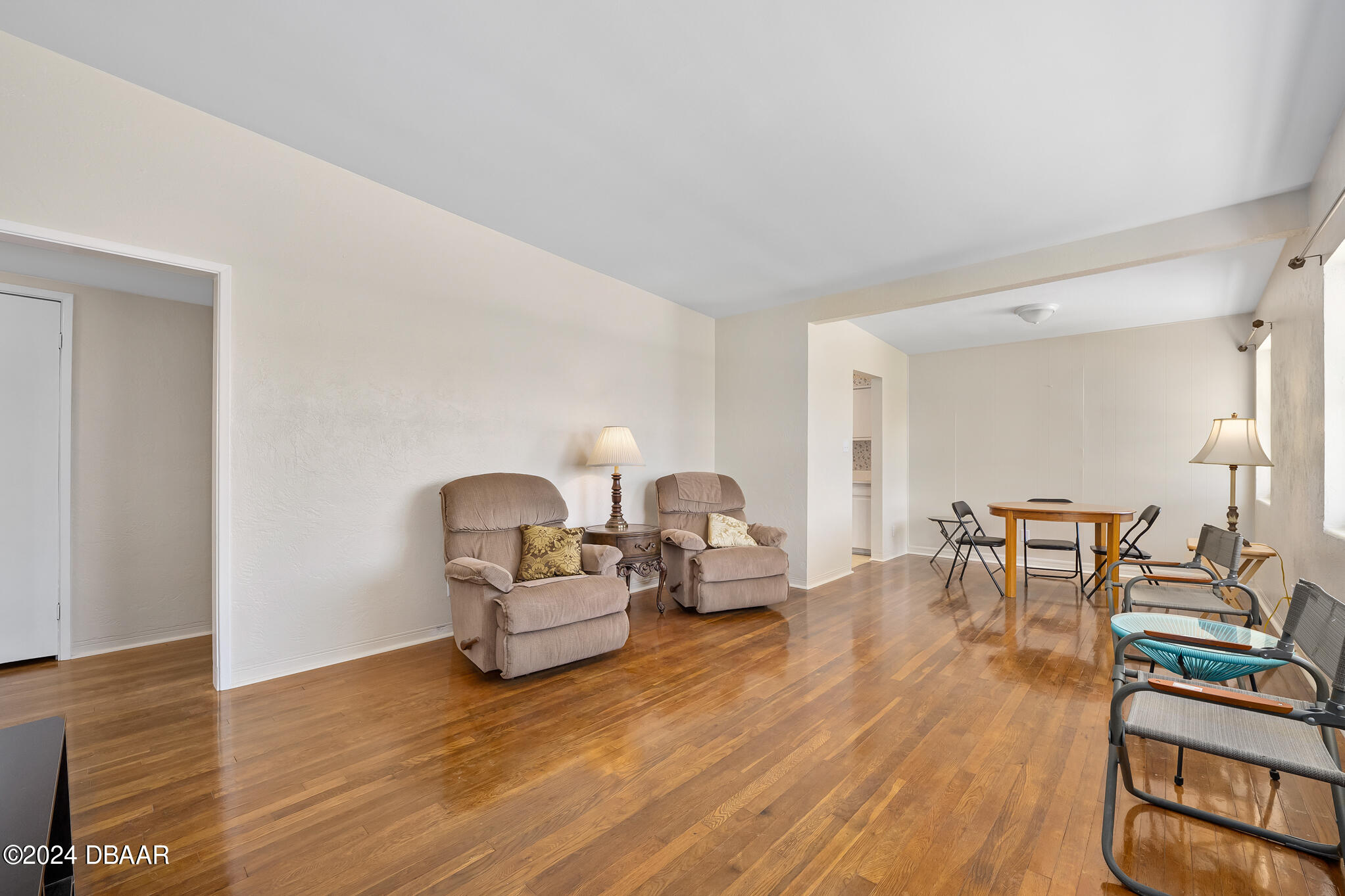111 Ray Mar Drive Ormond Beach, FL 32176 - Photo 11 of 40 Living Room