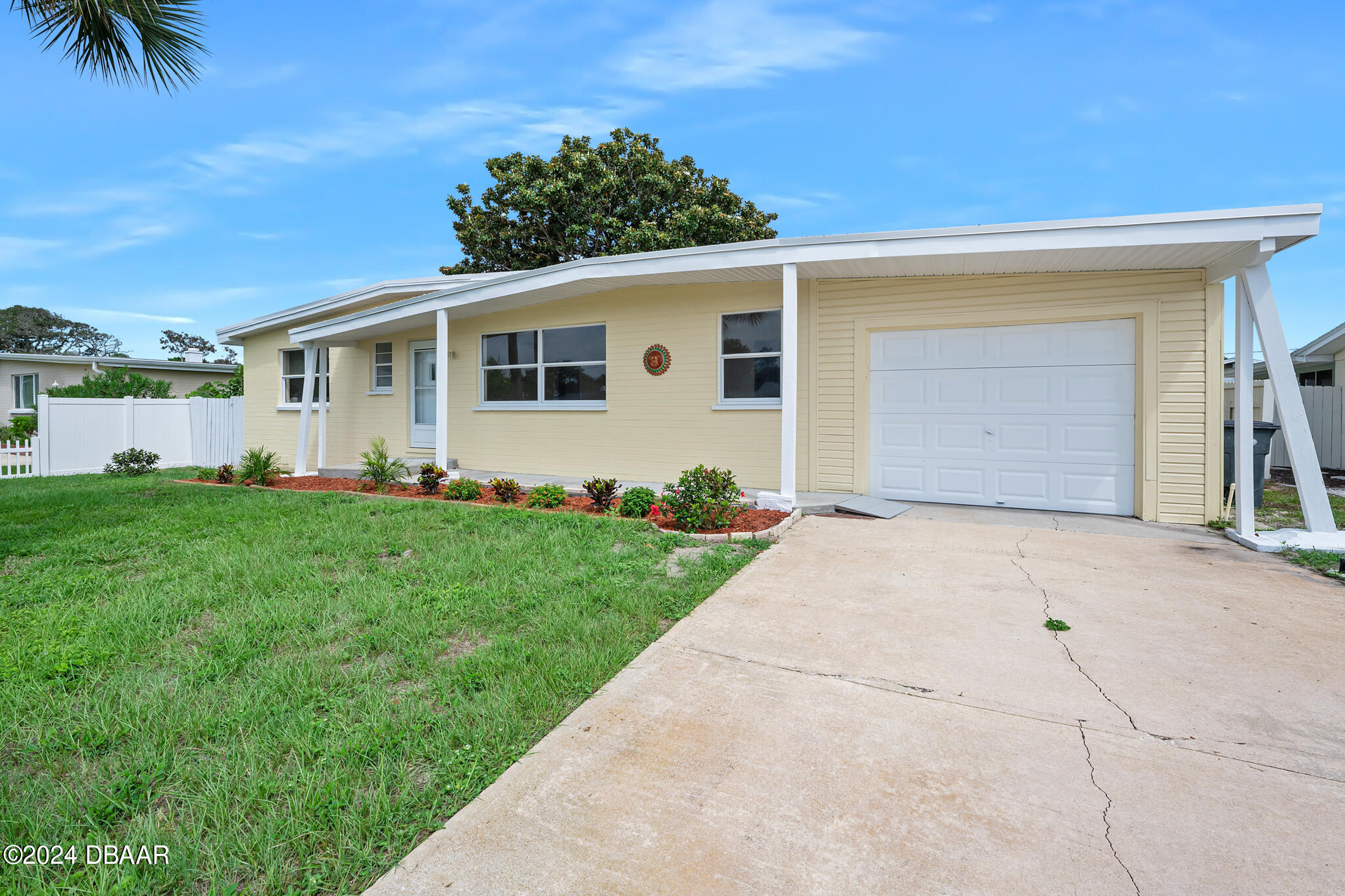 111 Ray Mar Drive Ormond Beach, FL 32176 - Photo 3 of 40 AEP360-509