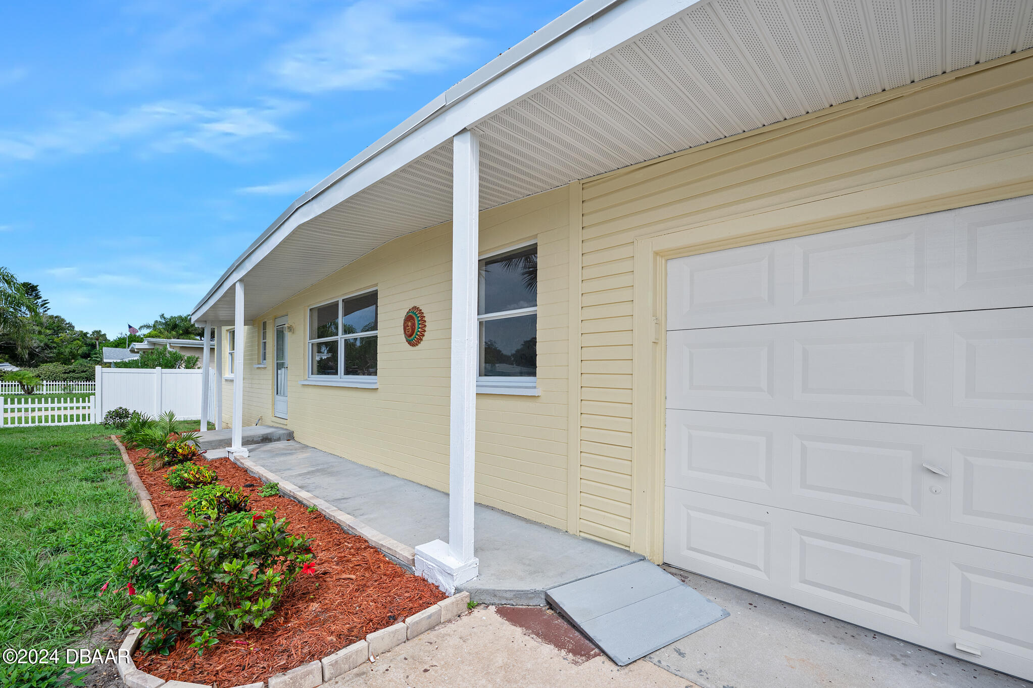 111 Ray Mar Drive Ormond Beach, FL 32176 - Photo 4 of 40 AEP360-508