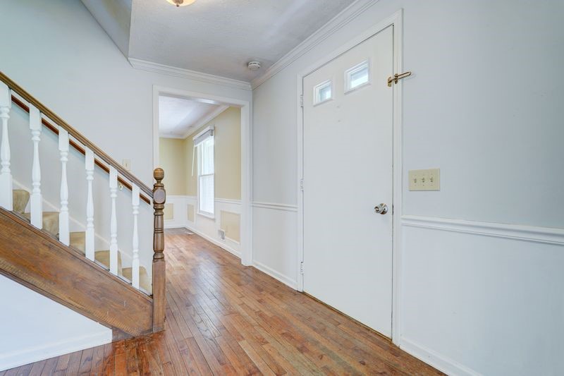 44 Latchmere Drive Victor, NY 14564 - Photo 5 of 50 ENTRY FOYER LOOKING TOWARDS THE FORMAL DINING ROOM