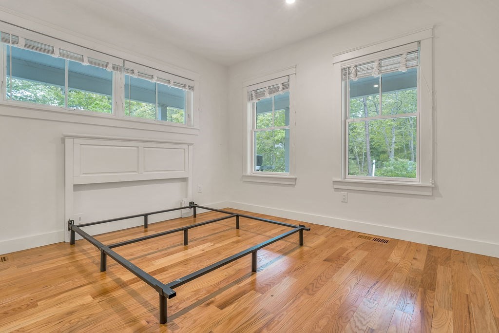 28 Grovedale Road Oak Bluffs, MA 02557 - Photo 20 of 40