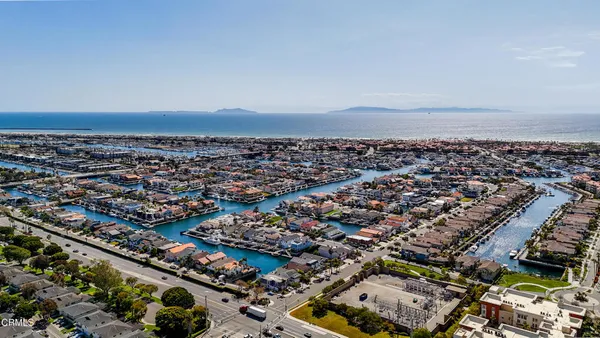 $2,499,000 | 3960 West Hemlock Street, Oxnard, CA 93035