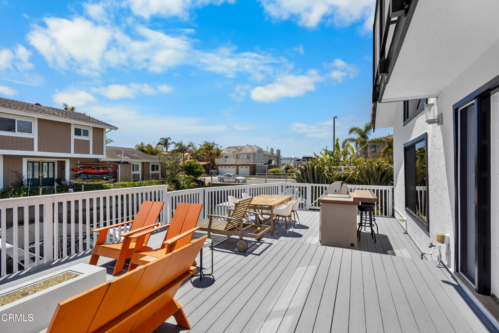 3960 West Hemlock Street Oxnard, CA 93035 - Photo 30 of 42 a view of roof deck with patio