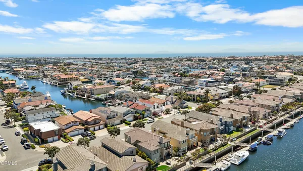 $2,499,000 | 3960 West Hemlock Street, Oxnard, CA 93035