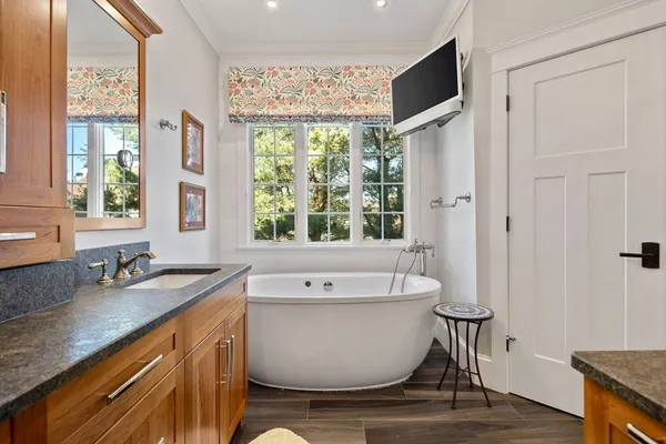 $10,000 | 7 Bobby Jones Drive, Unit 7, Andover, MA 01810