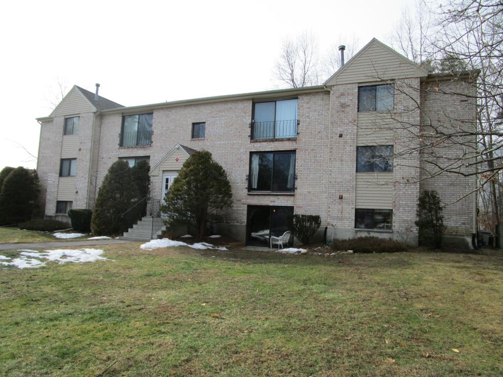 5 Brookside Drive, Unit 2 Exeter, NH 03833 - Photo 1 of 21 Gallery Image 1