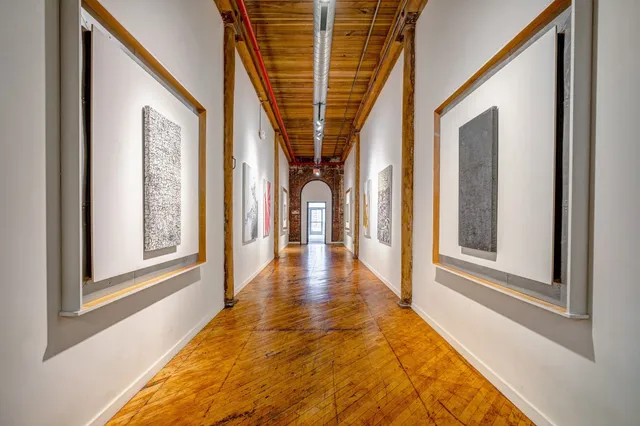 a view of livingroom with furniture