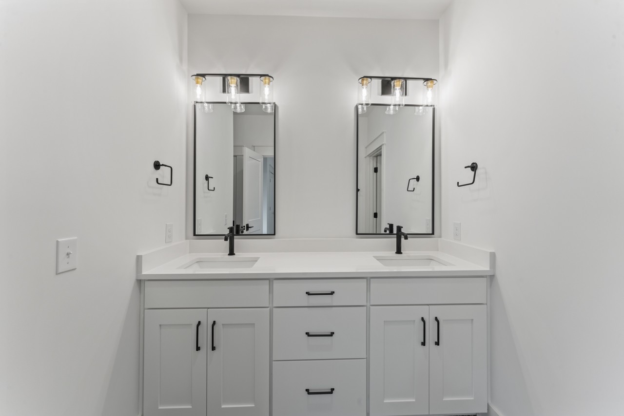 2302 Porter Road, Unit B Nashville, TN 37206 - Photo 32 of 37 Gallery Image 32