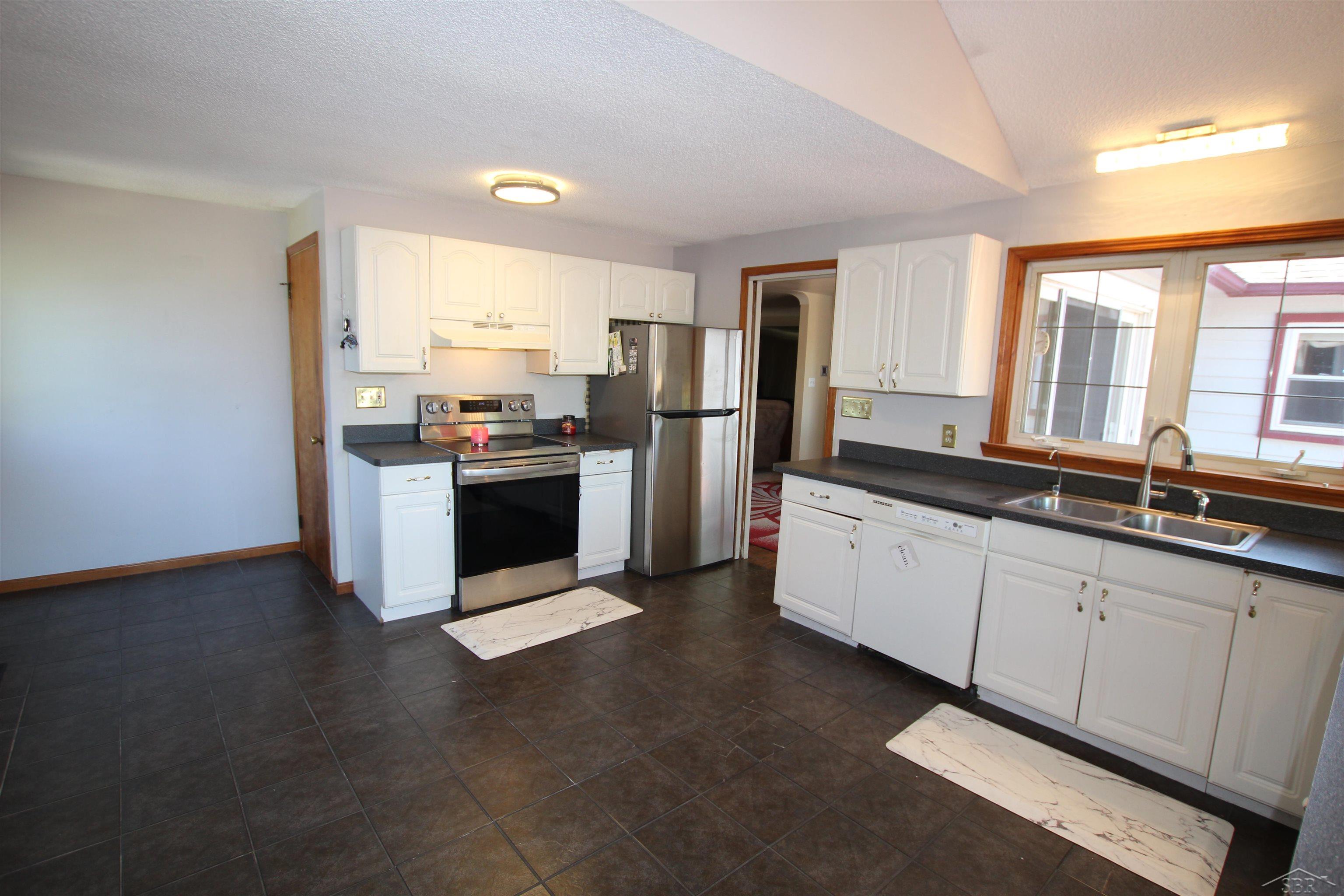 2952 South 5 Lakes Road Metamora, MI 48455 - Photo 11 of 18 50110357-10.JPG