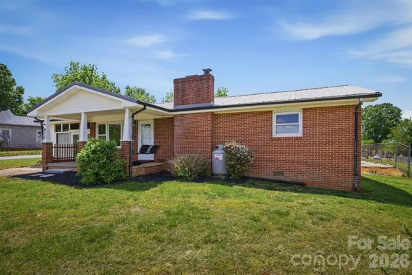 $219,900 | 930 Enola Road, Morganton, NC 28655