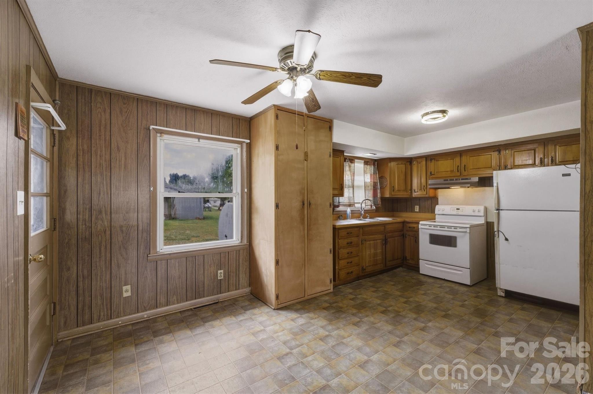 930 Enola Road Morganton, NC 28655 - Photo 19 of 29