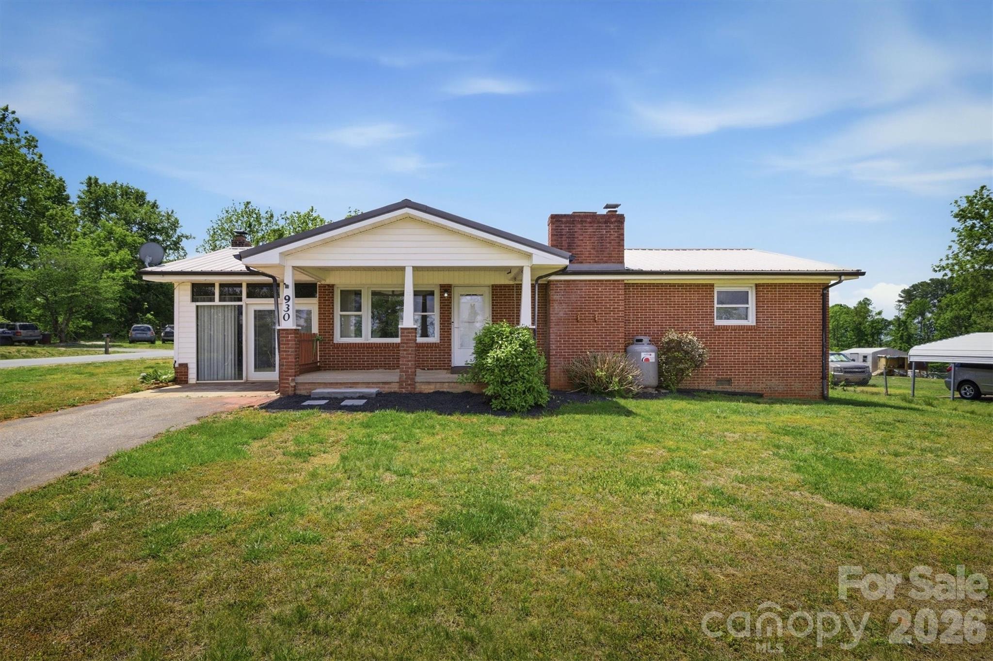 930 Enola Road Morganton, NC 28655 - Photo 3 of 29