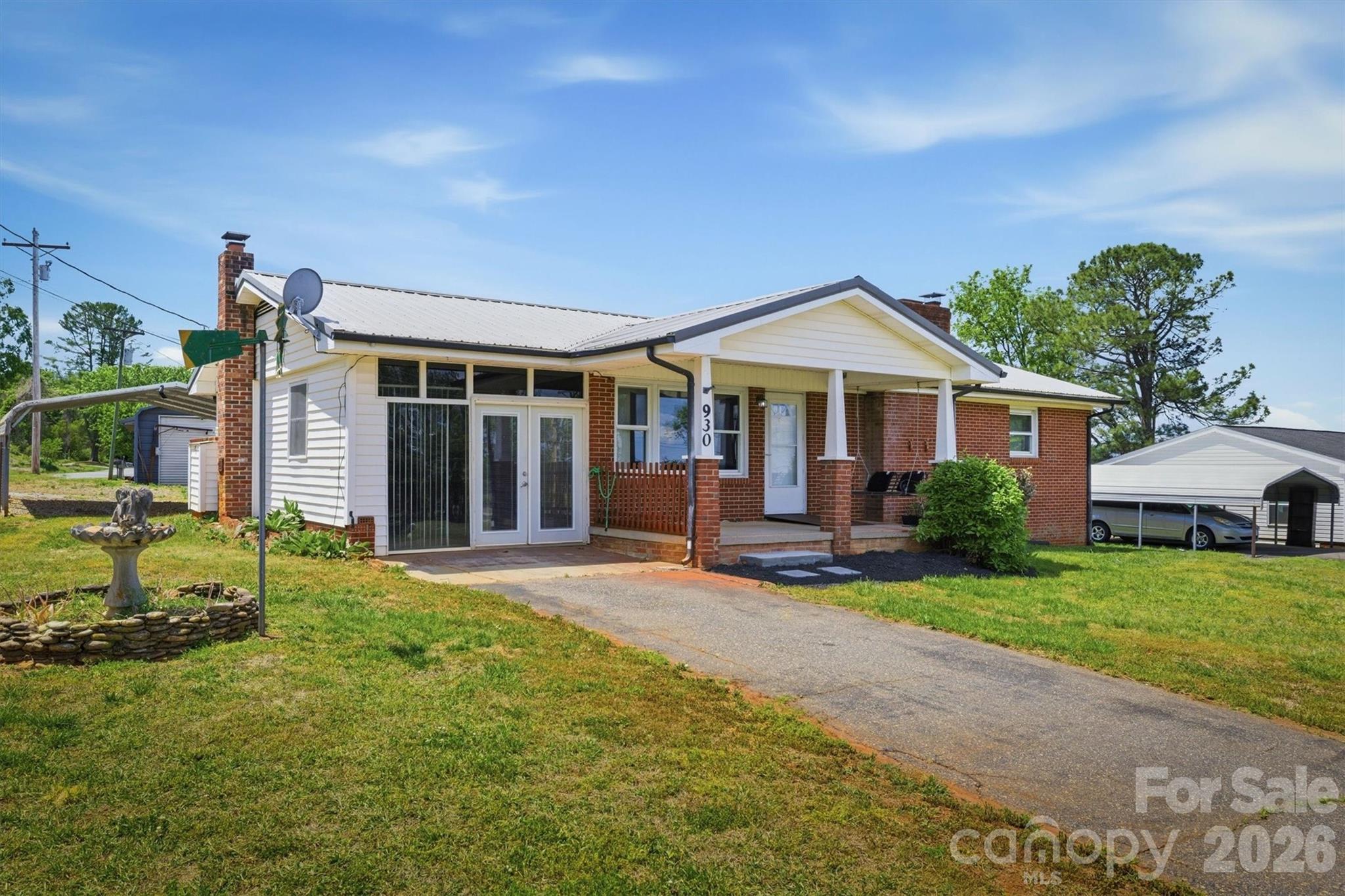 930 Enola Road Morganton, NC 28655 - Photo 4 of 29