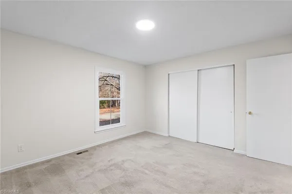 $2,300 | 1705 Three Meadows Road, Greensboro, NC 27455