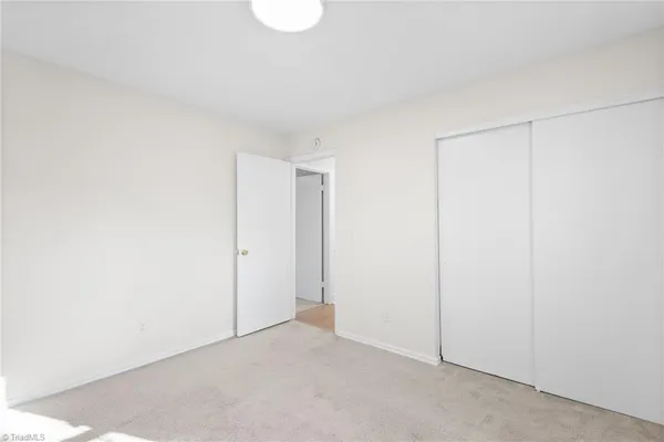 $2,300 | 1705 Three Meadows Road, Greensboro, NC 27455