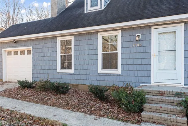 $2,300 | 1705 Three Meadows Road, Greensboro, NC 27455