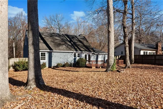 $2,300 | 1705 Three Meadows Road, Greensboro, NC 27455