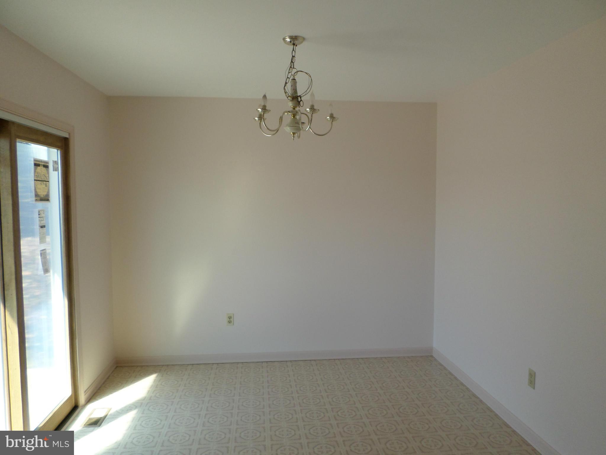 320 Dean Road Centreville, MD 21617 - Photo 9 of 22 Dining Room