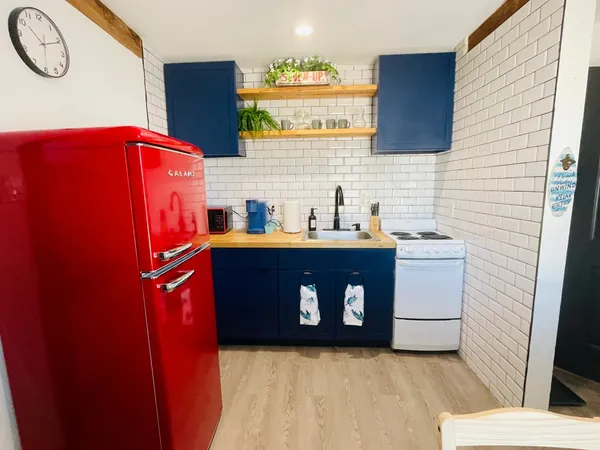 $1,000,000 | 5103 Avenue O, Galveston, TX 77551