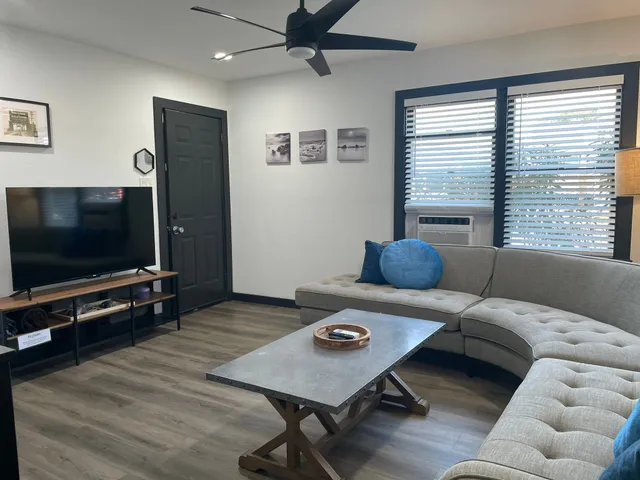 $1,000,000 | 5103 Avenue O, Galveston, TX 77551