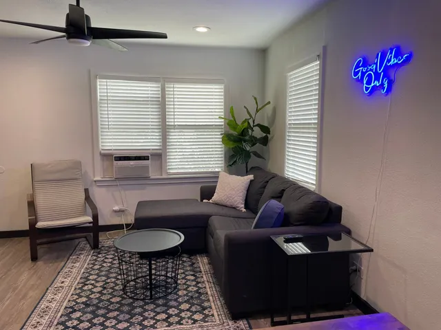 $1,000,000 | 5103 Avenue O, Galveston, TX 77551