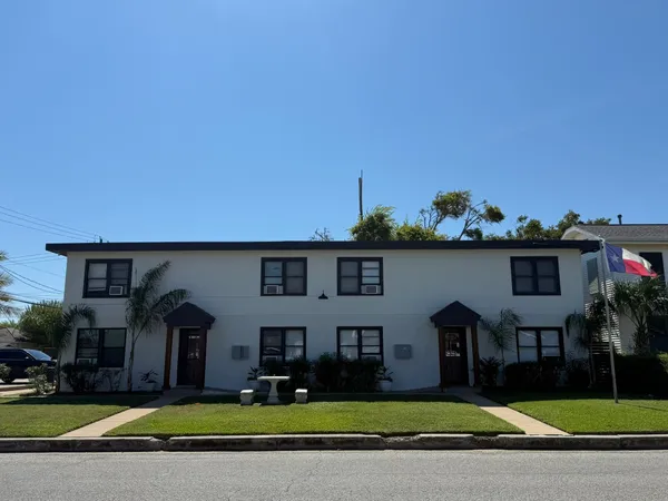 $1,000,000 | 5103 Avenue O, Galveston, TX 77551